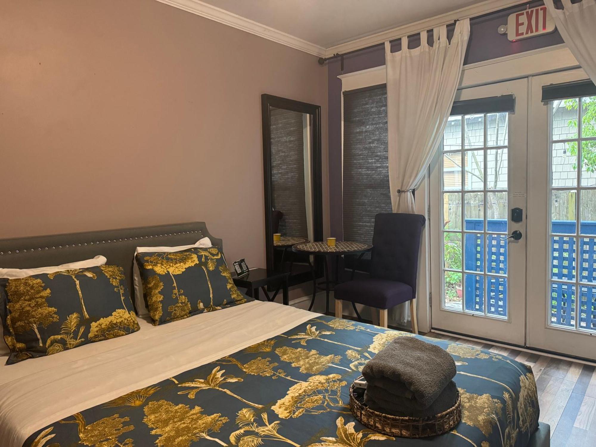 Old Town Charm Suite Сейнт-Огастін Екстер'єр фото